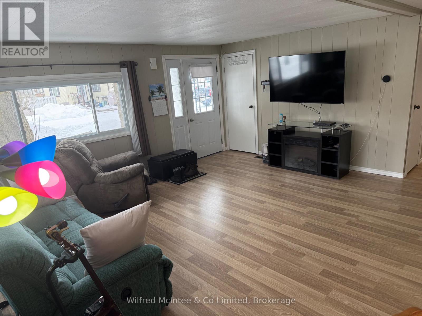 20 Cardinal Street, Brockton, Ontario  N0G 2V0 - Photo 6 - X12886364