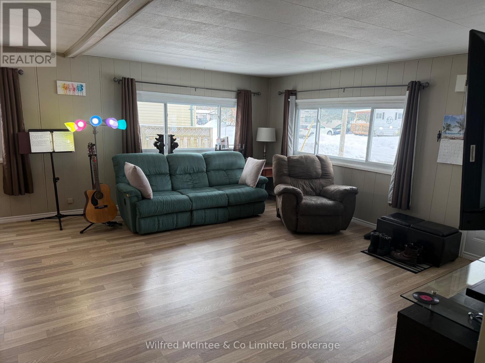 20 Cardinal Street, Brockton, Ontario  N0G 2V0 - Photo 7 - X12886364