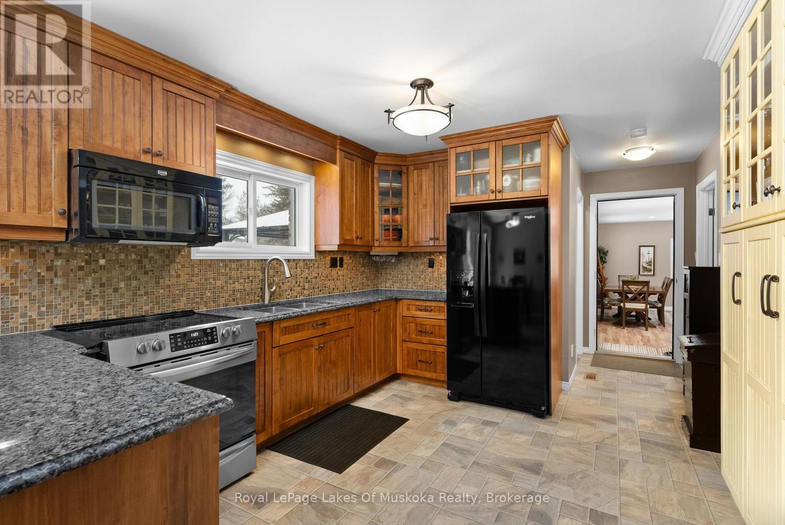 128 Cheer Lake Road, Strong, Ontario  P0A 1X0 - Photo 8 - X12886648