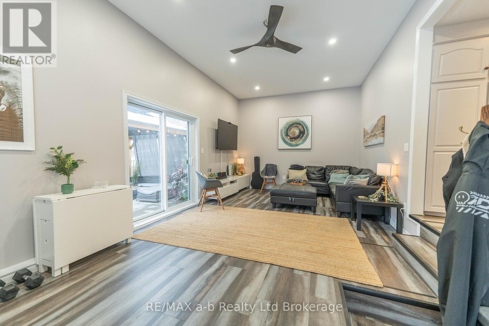 13 Potters Road N, Tillsonburg, Ontario  N4G 2G9 - Photo 7 - X12886534