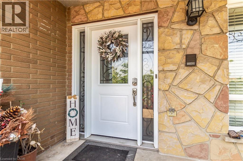 404 Queenston Road, Hamilton, Ontario  L8K 1J2 - Photo 3 - 40811533
