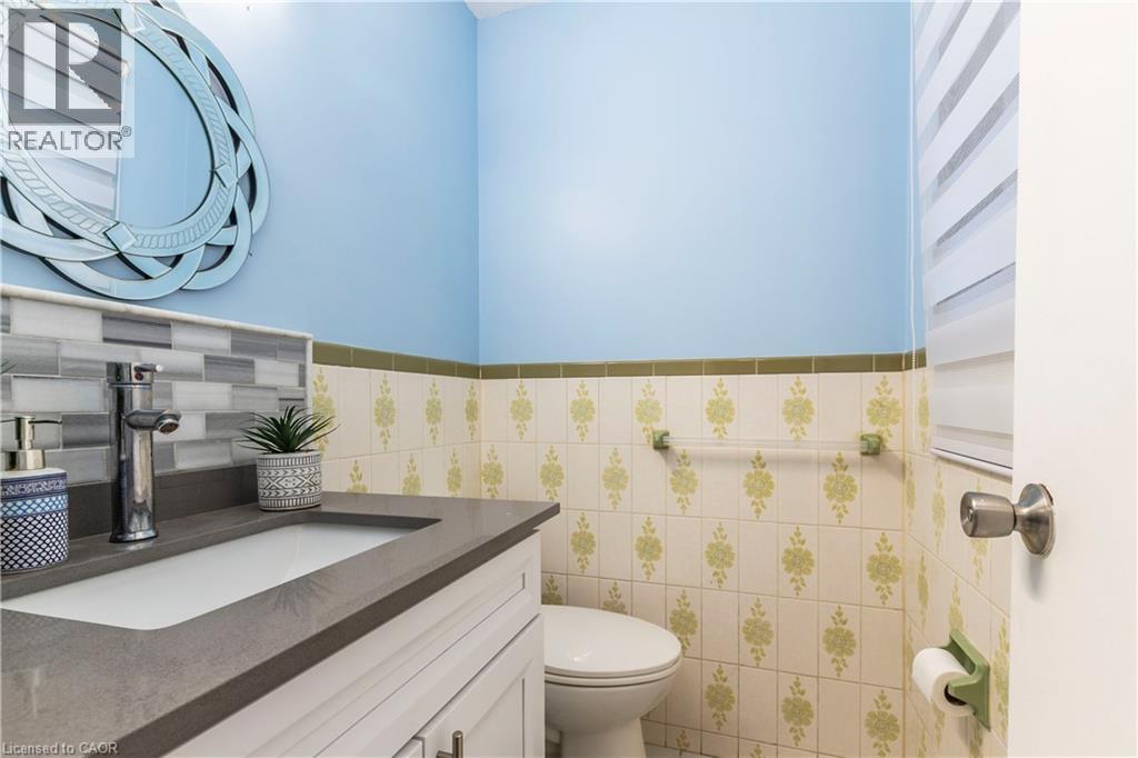 404 Queenston Road, Hamilton, Ontario  L8K 1J2 - Photo 8 - 40811533