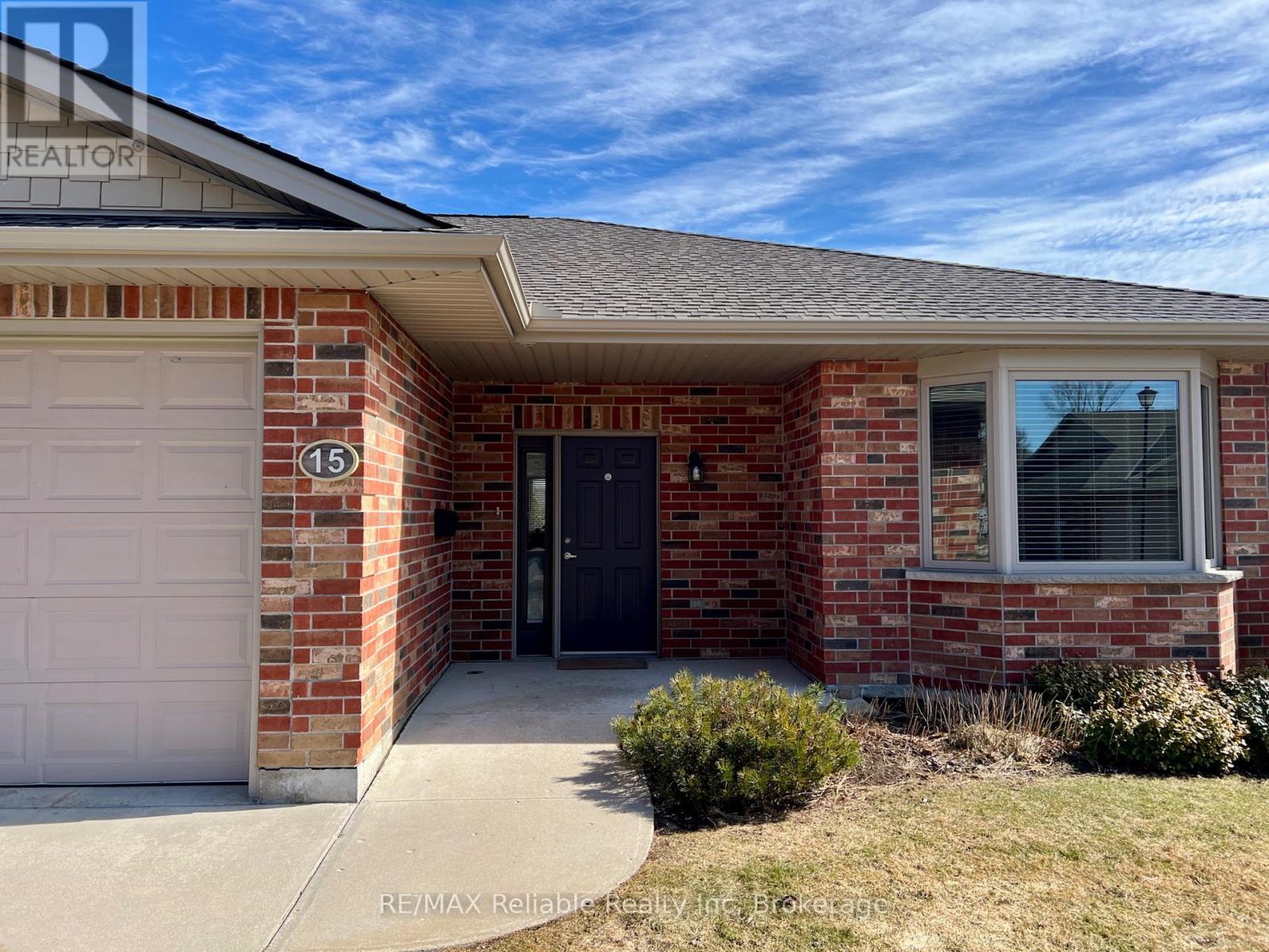 15 Bayfield Mews Lane, Bluewater, Ontario  N0M 1G0 - Photo 3 - X12887498
