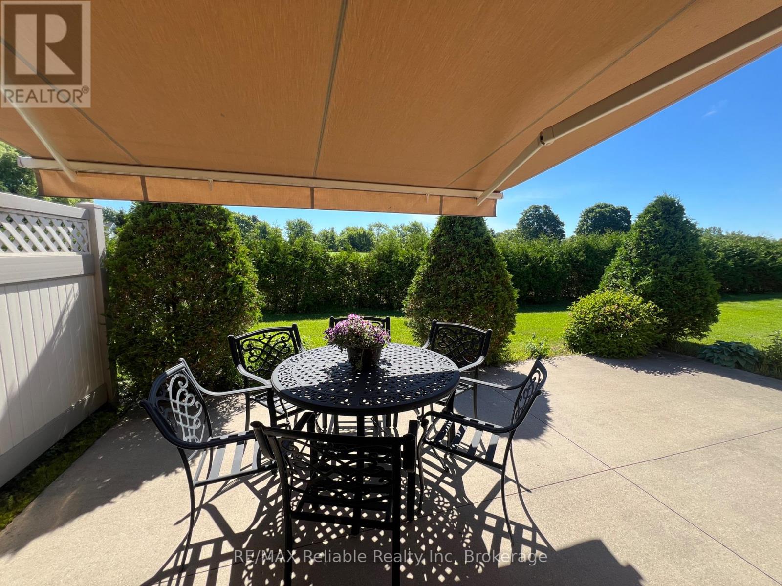 15 Bayfield Mews Lane, Bluewater, Ontario  N0M 1G0 - Photo 44 - X12887498