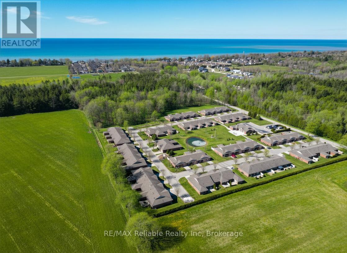 15 Bayfield Mews Lane, Bluewater, Ontario  N0M 1G0 - Photo 49 - X12887498