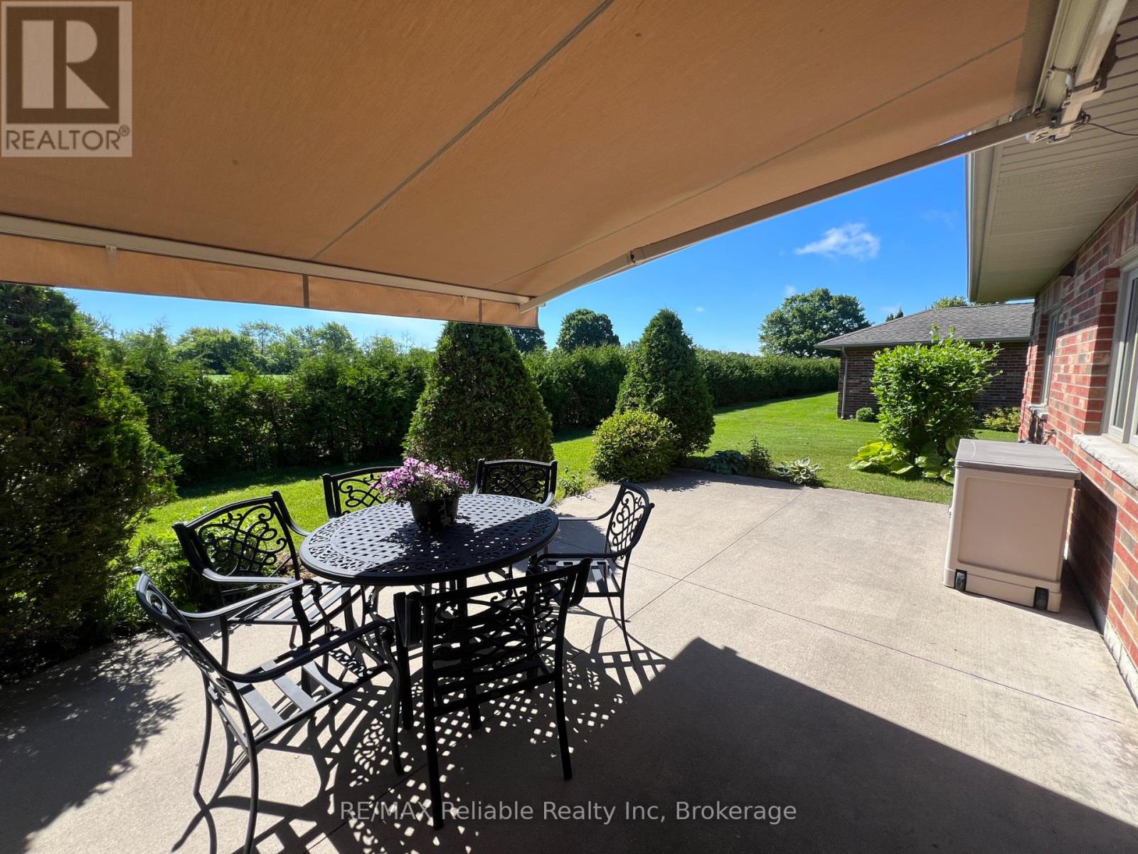 15 Bayfield Mews Lane, Bluewater, Ontario  N0M 1G0 - Photo 5 - X12887498