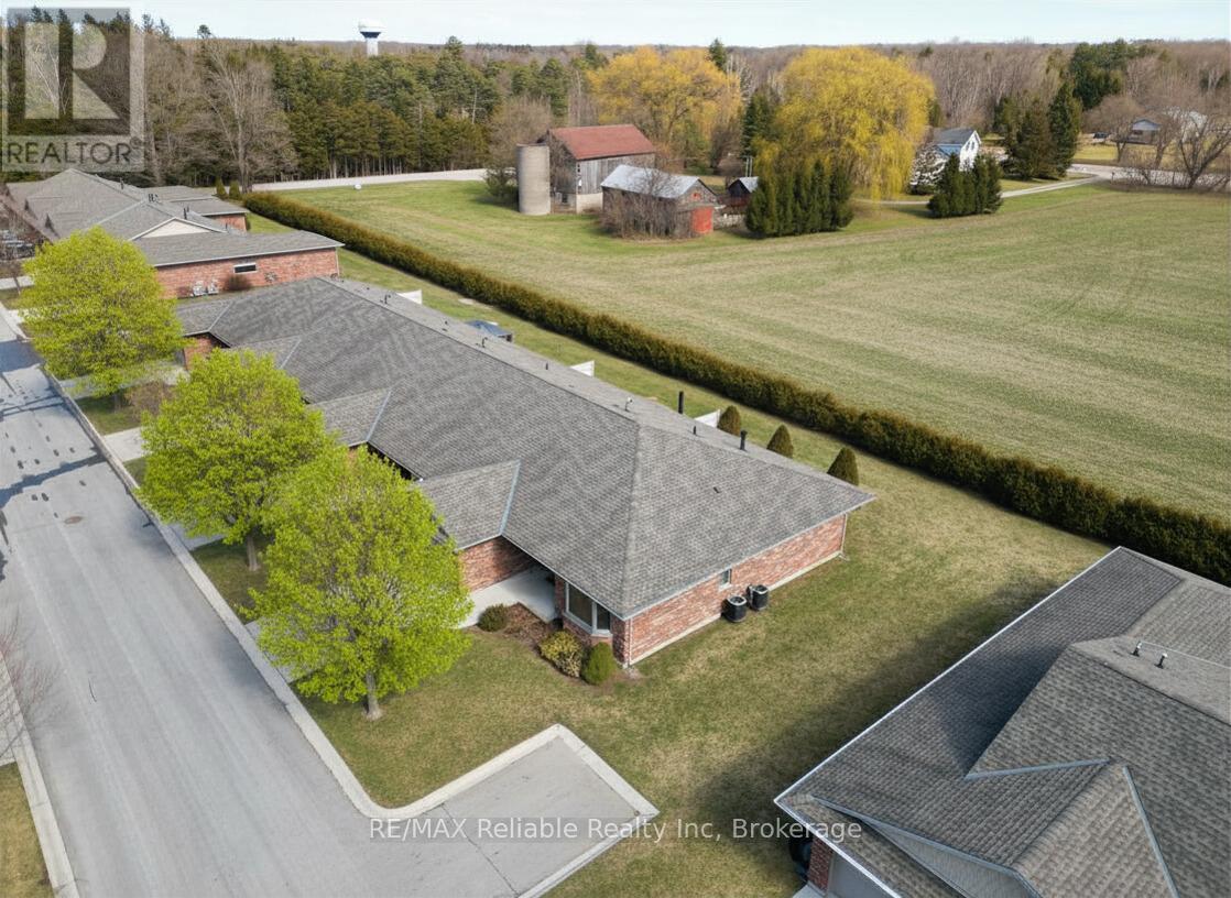 15 Bayfield Mews Lane, Bluewater, Ontario  N0M 1G0 - Photo 7 - X12887498
