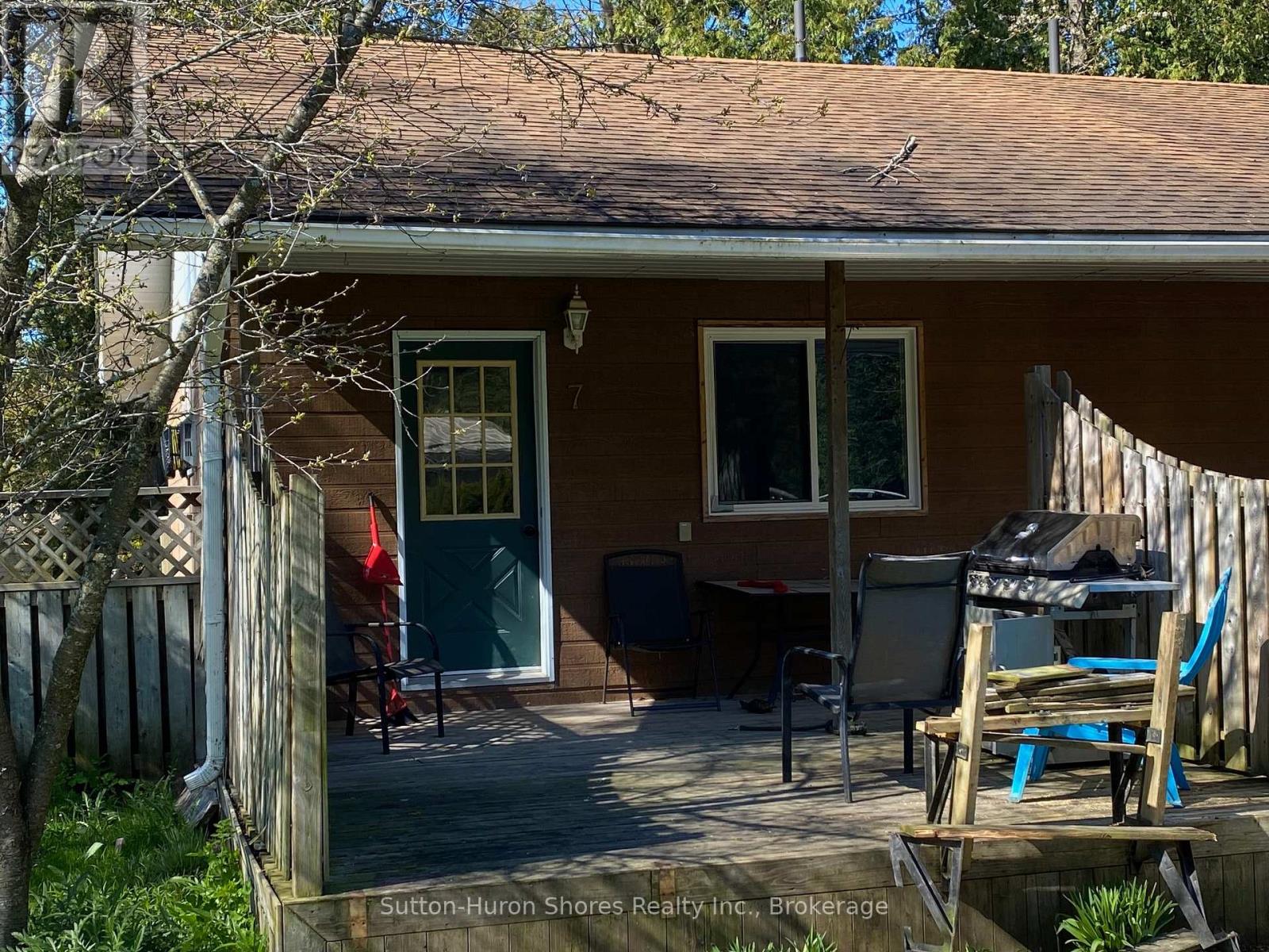 95 Mcvicar Street, Saugeen Shores, Ontario  N0H 2C0 - Photo 10 - X12888428