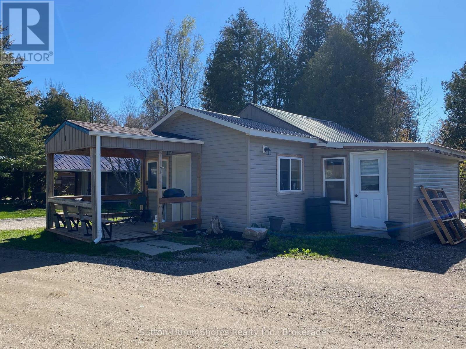 95 Mcvicar Street, Saugeen Shores, Ontario  N0H 2C0 - Photo 3 - X12888428