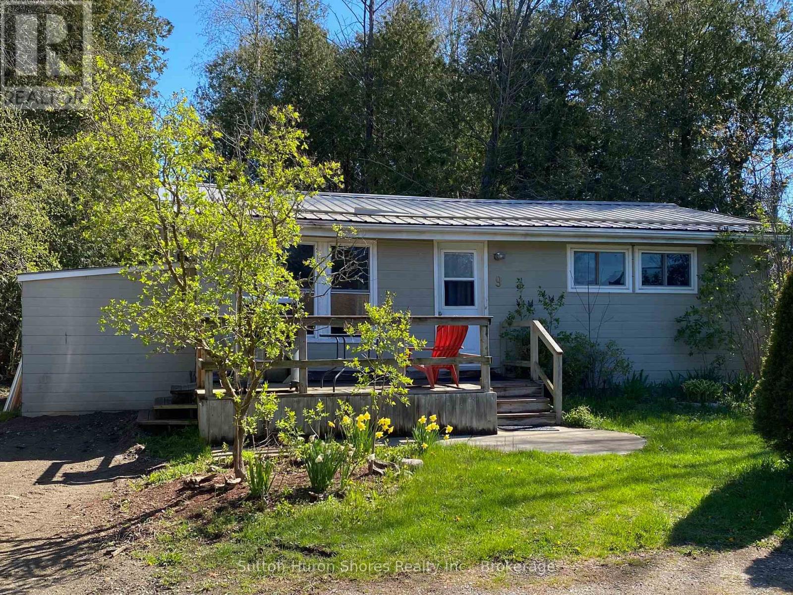 95 Mcvicar Street, Saugeen Shores, Ontario  N0H 2C0 - Photo 7 - X12888428