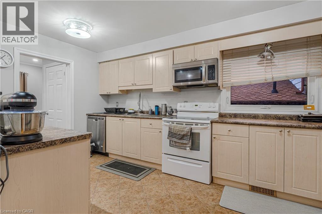 2 Envoy Boulevard, Hamilton, Ontario  L8G 4N1 - Photo 11 - 40812689