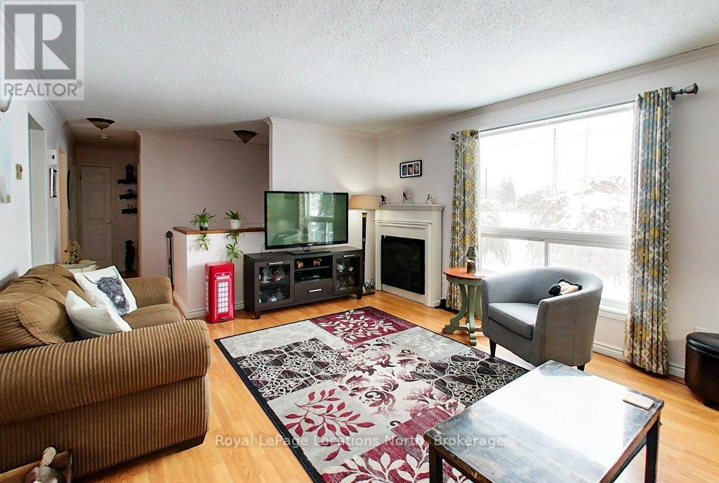 56 Lorne Avenue, Collingwood, Ontario  L9Y 2B7 - Photo 10 - S12890242