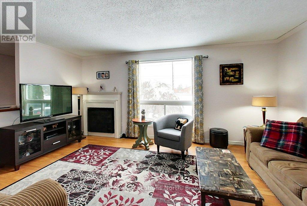 56 Lorne Avenue, Collingwood, Ontario  L9Y 2B7 - Photo 11 - S12890242
