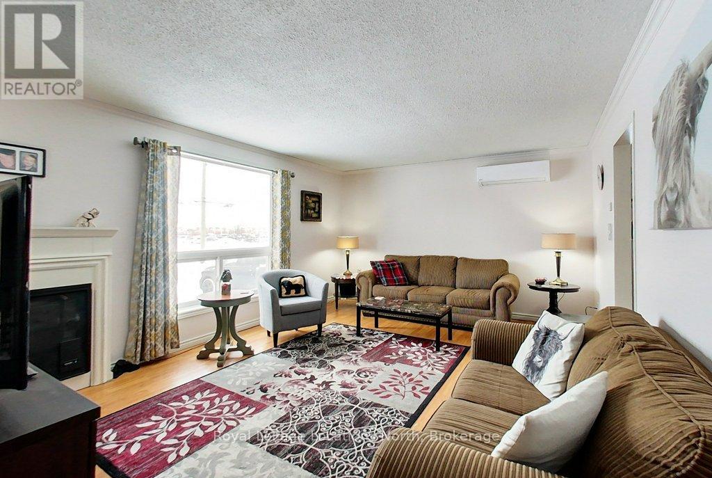 56 Lorne Avenue, Collingwood, Ontario  L9Y 2B7 - Photo 7 - S12890242