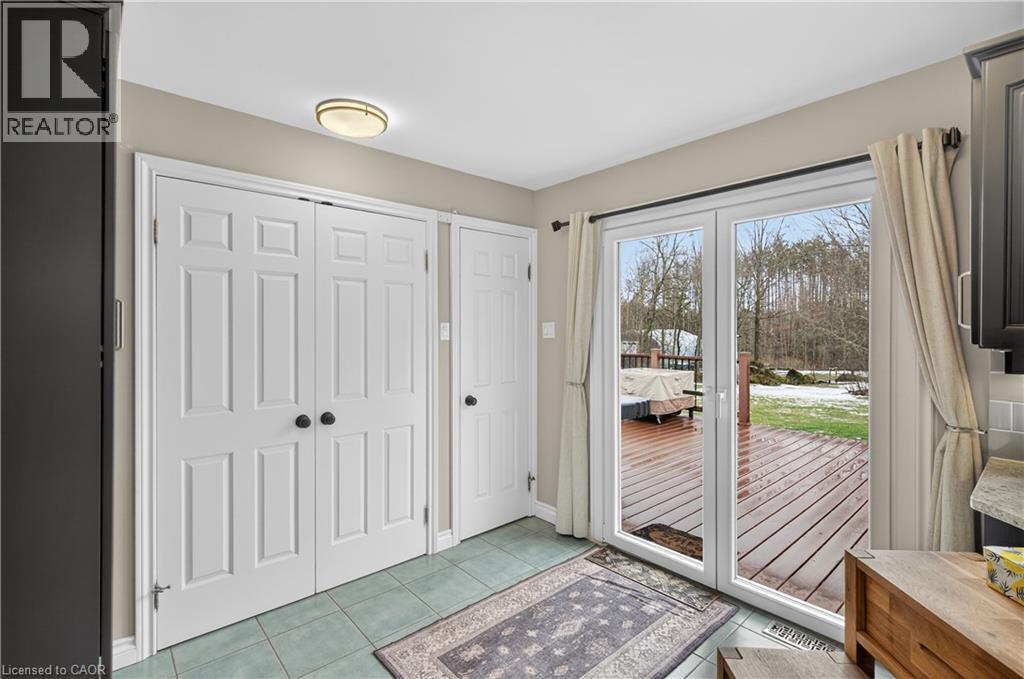 484 Concession 11 Road E, Flamborough, Ontario  L8B 1J1 - Photo 15 - 40812966