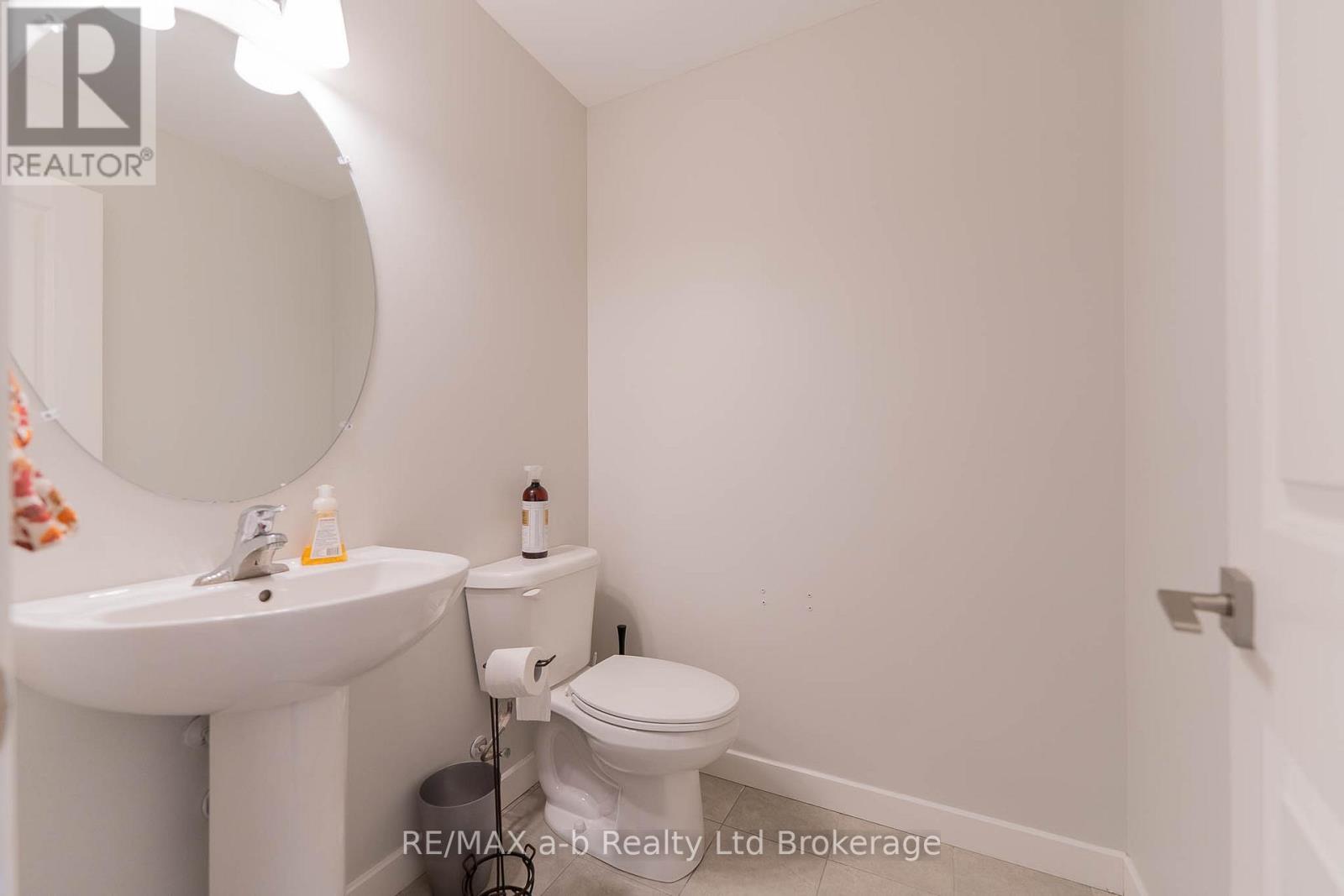 109 Denrich Avenue, Tillsonburg, Ontario  N4G 0H1 - Photo 15 - X12894388