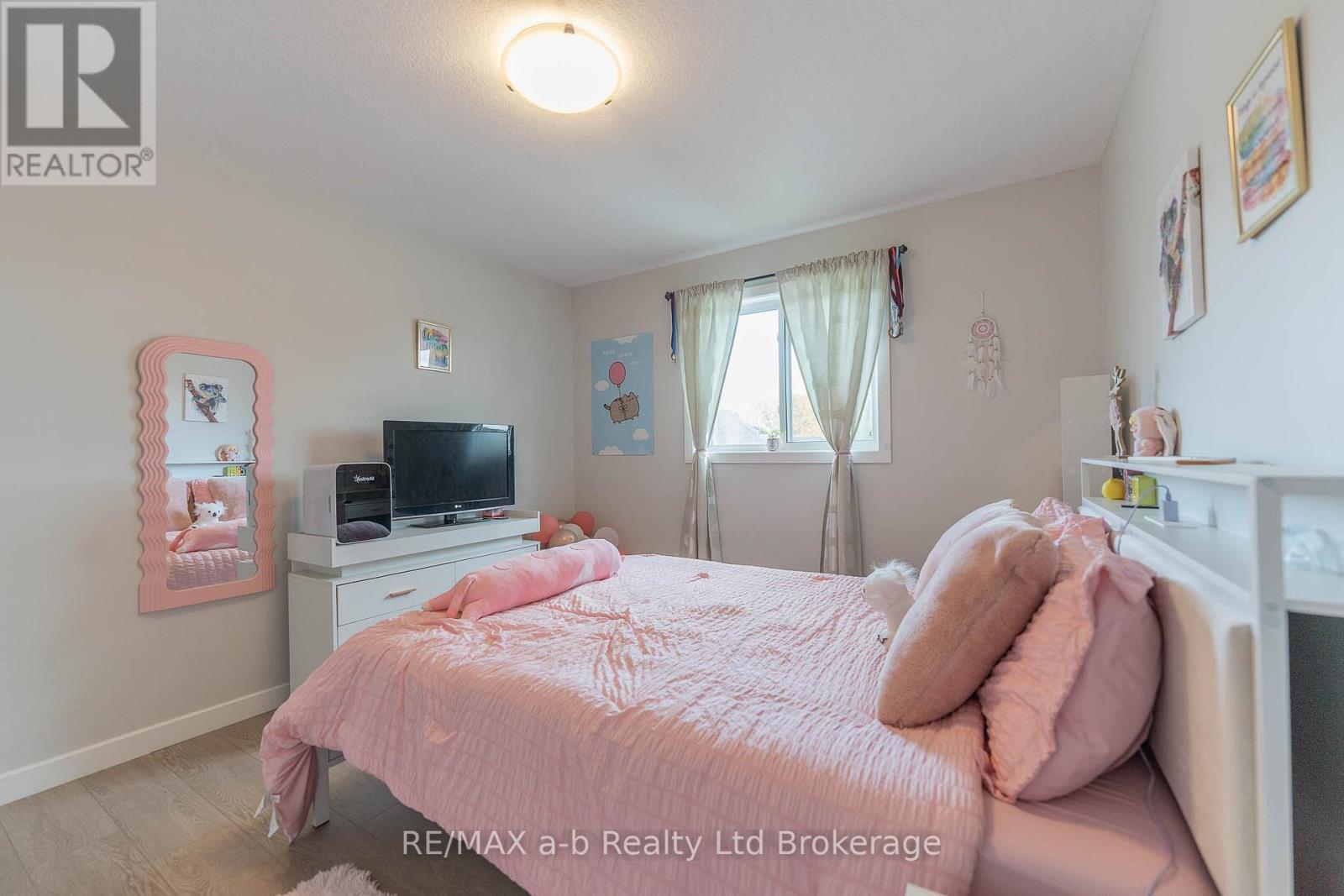 109 Denrich Avenue, Tillsonburg, Ontario  N4G 0H1 - Photo 20 - X12894388