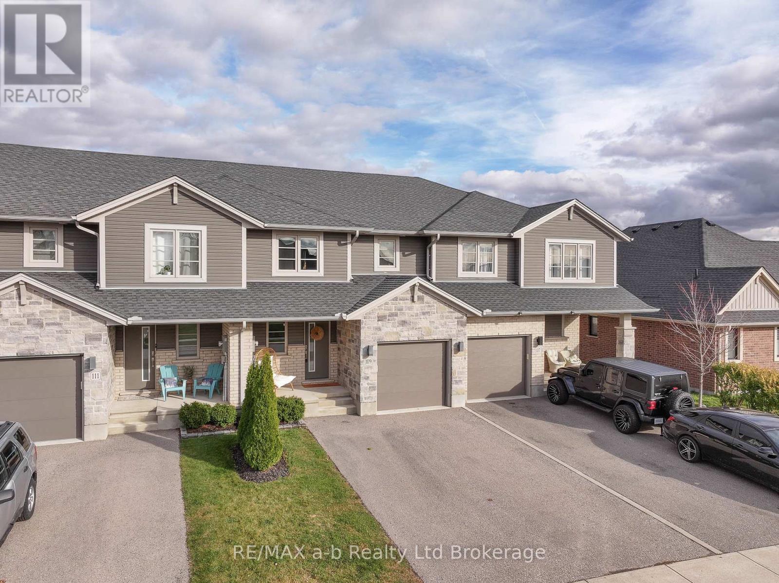 109 Denrich Avenue, Tillsonburg, Ontario  N4G 0H1 - Photo 34 - X12894388