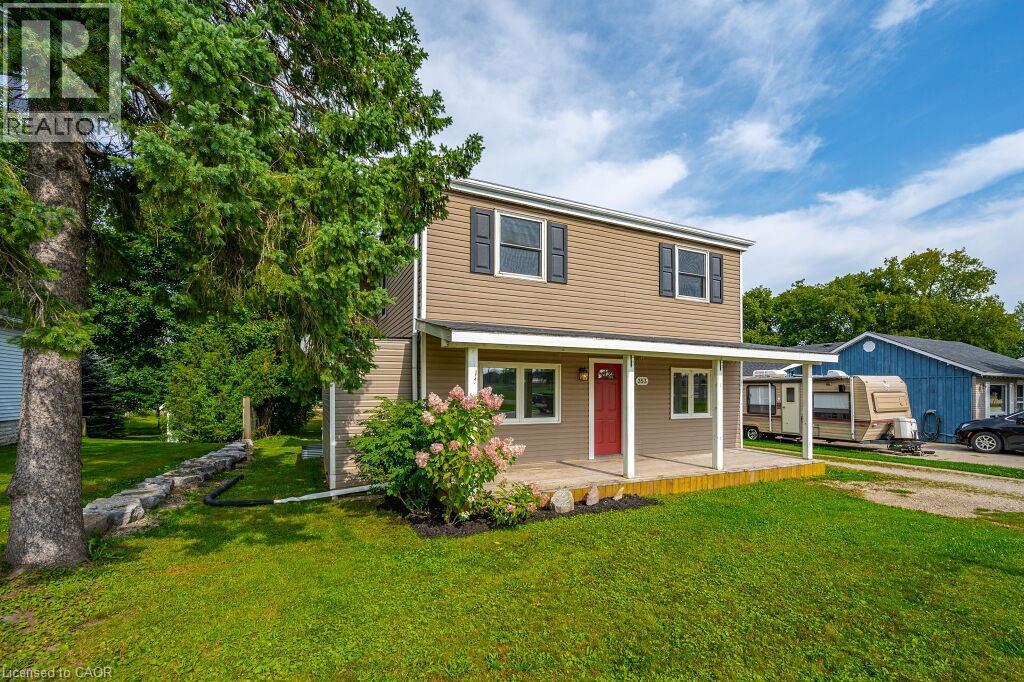 353 Wellington Street E, Mount Forest, Ontario  N0G 2L2 - Photo 2 - 40812730