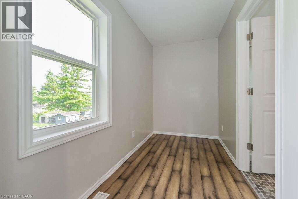 353 Wellington Street E, Mount Forest, Ontario  N0G 2L2 - Photo 32 - 40812730
