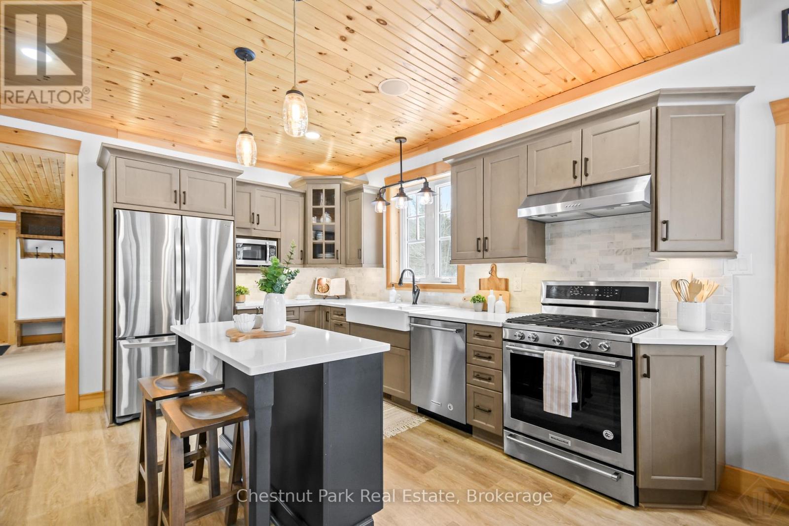 12 Emsdale Lake Road, Perry, Ontario  P0A 1M0 - Photo 14 - X12895376
