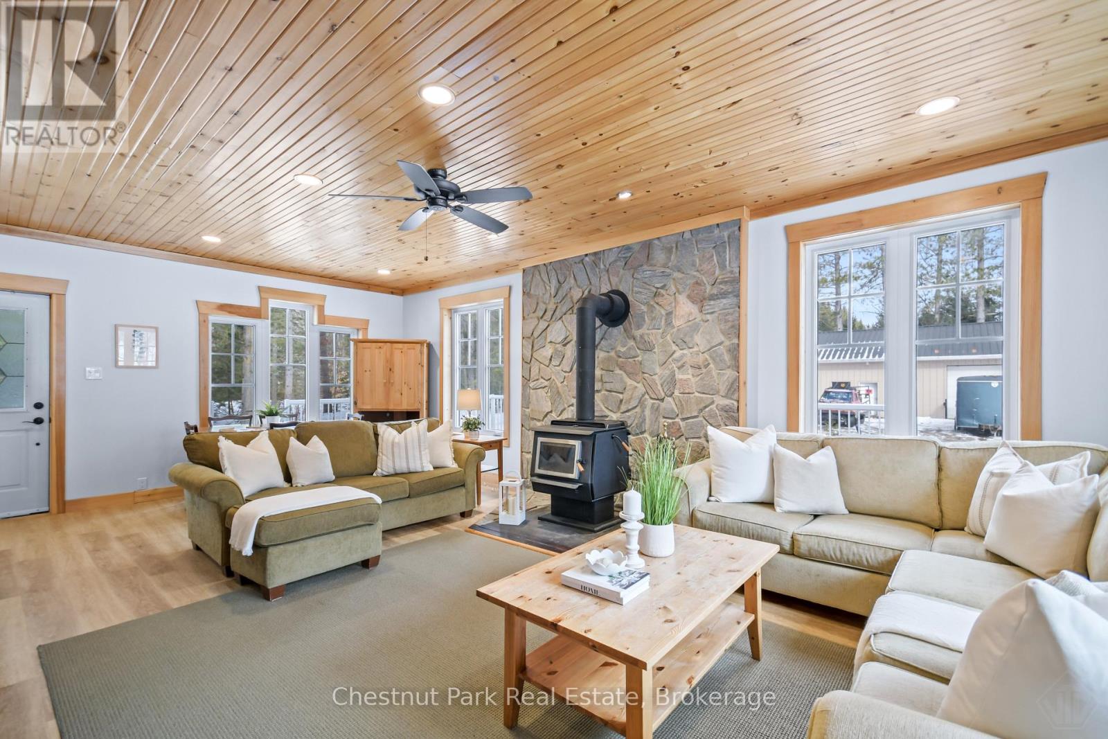 12 Emsdale Lake Road, Perry, Ontario  P0A 1M0 - Photo 19 - X12895376