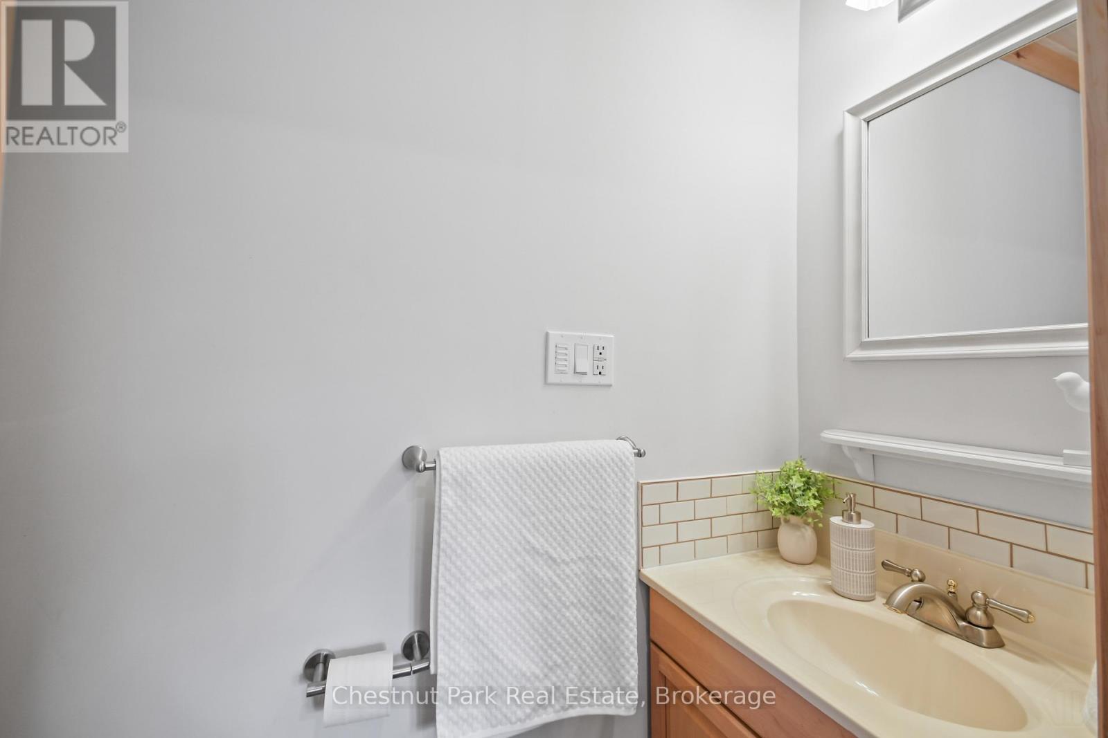 12 Emsdale Lake Road, Perry, Ontario  P0A 1M0 - Photo 30 - X12895376