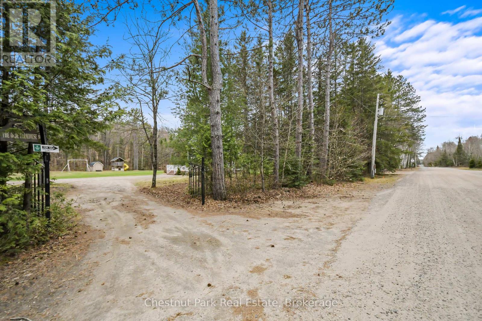 12 Emsdale Lake Road, Perry, Ontario  P0A 1M0 - Photo 45 - X12895376