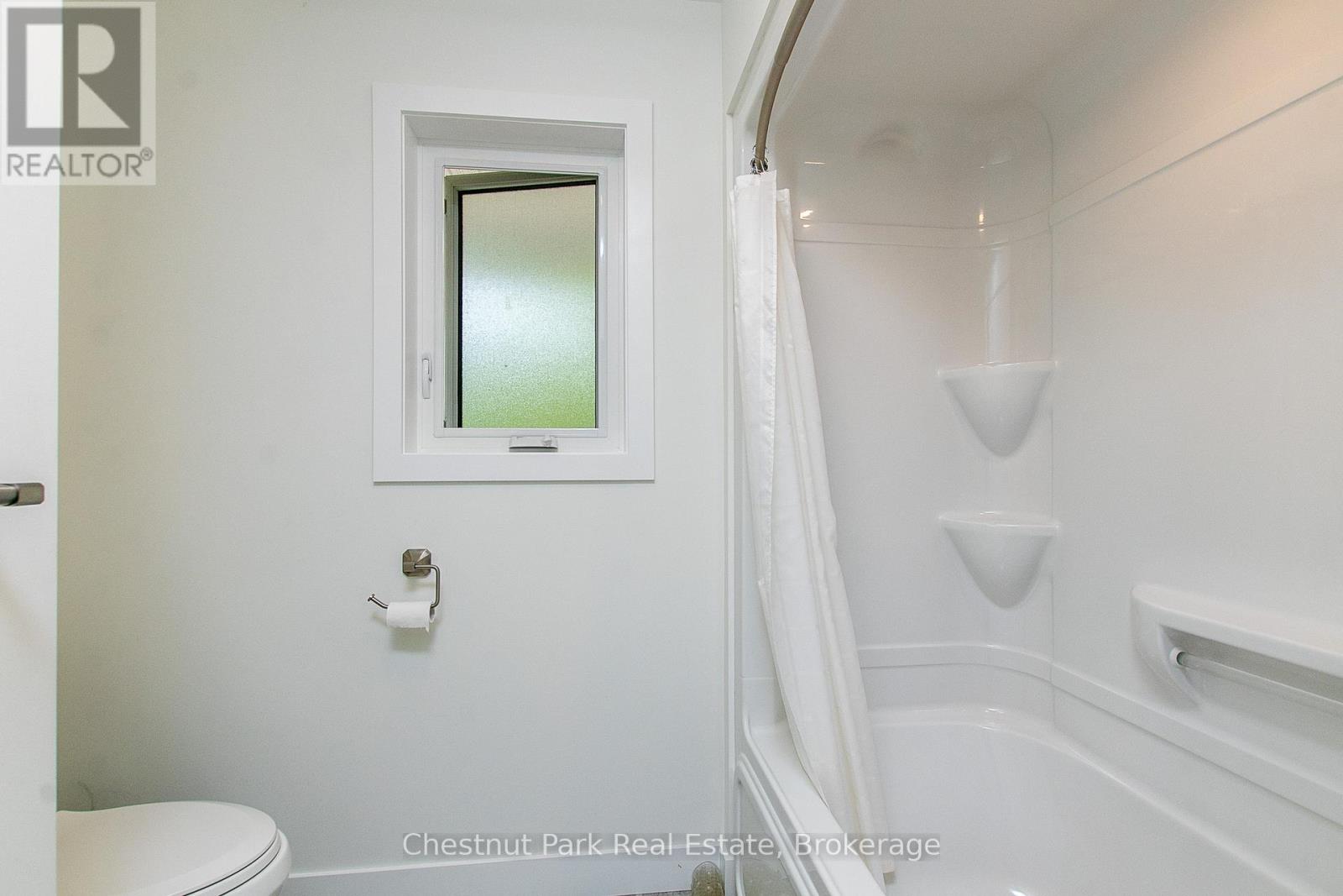 277 Eagle Road, Northern Bruce Peninsula, Ontario  N0H 2R0 - Photo 21 - X12898630