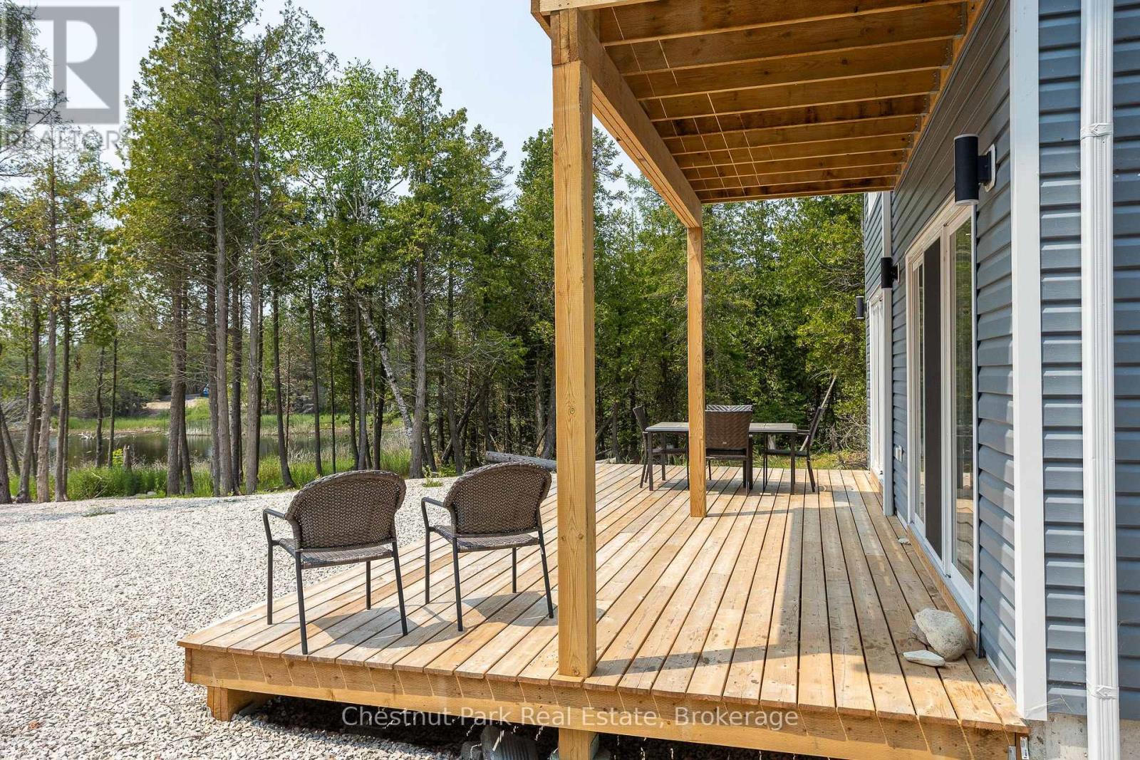 277 Eagle Road, Northern Bruce Peninsula, Ontario  N0H 2R0 - Photo 36 - X12898630