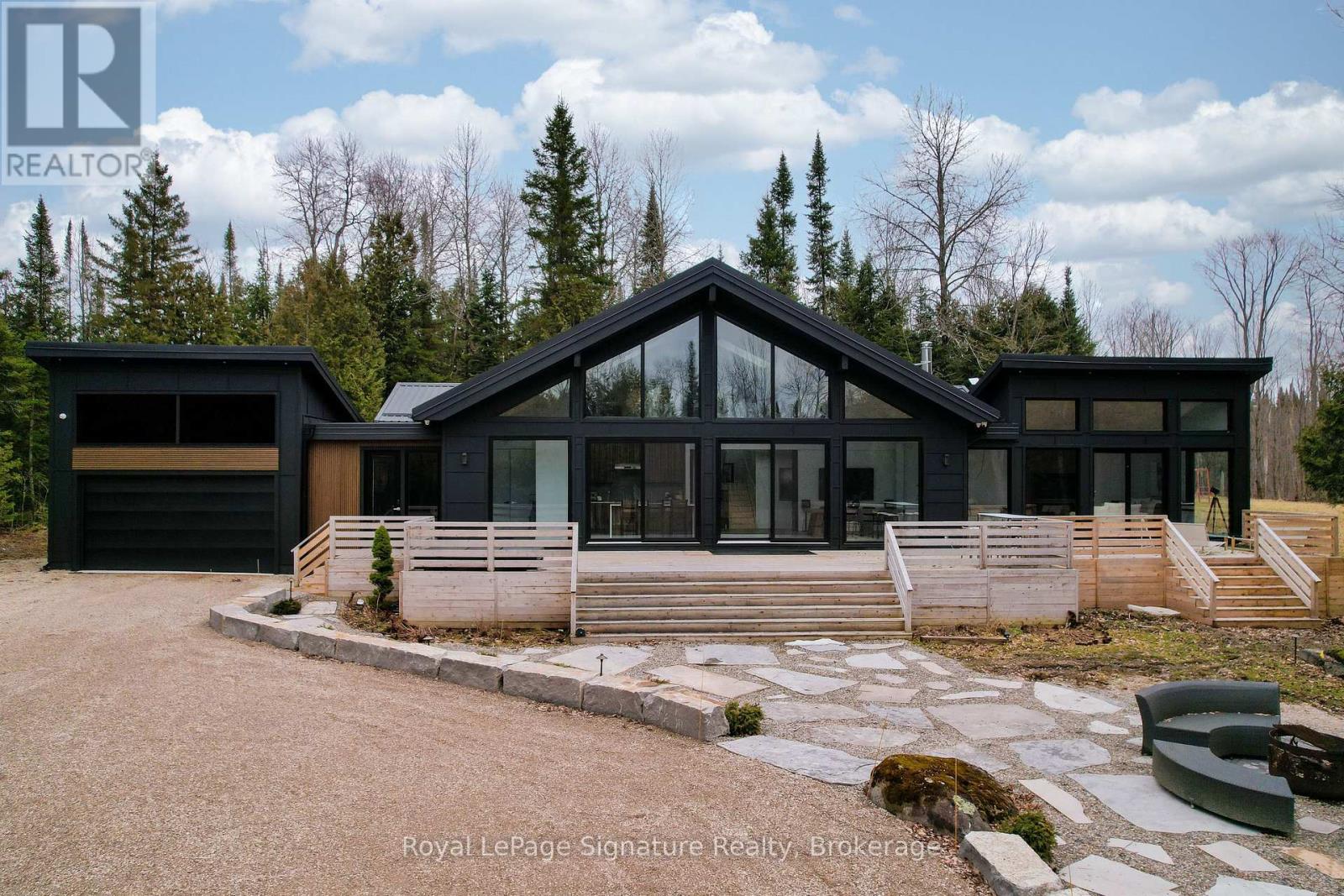 415040 10th Line, Blue Mountains, Ontario  N0H 2E0 - Photo 5 - X12898768