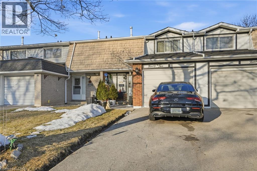 92 St. Andrews Drive, Hamilton, Ontario  L8K 6H4 - Photo 2 - 40813610