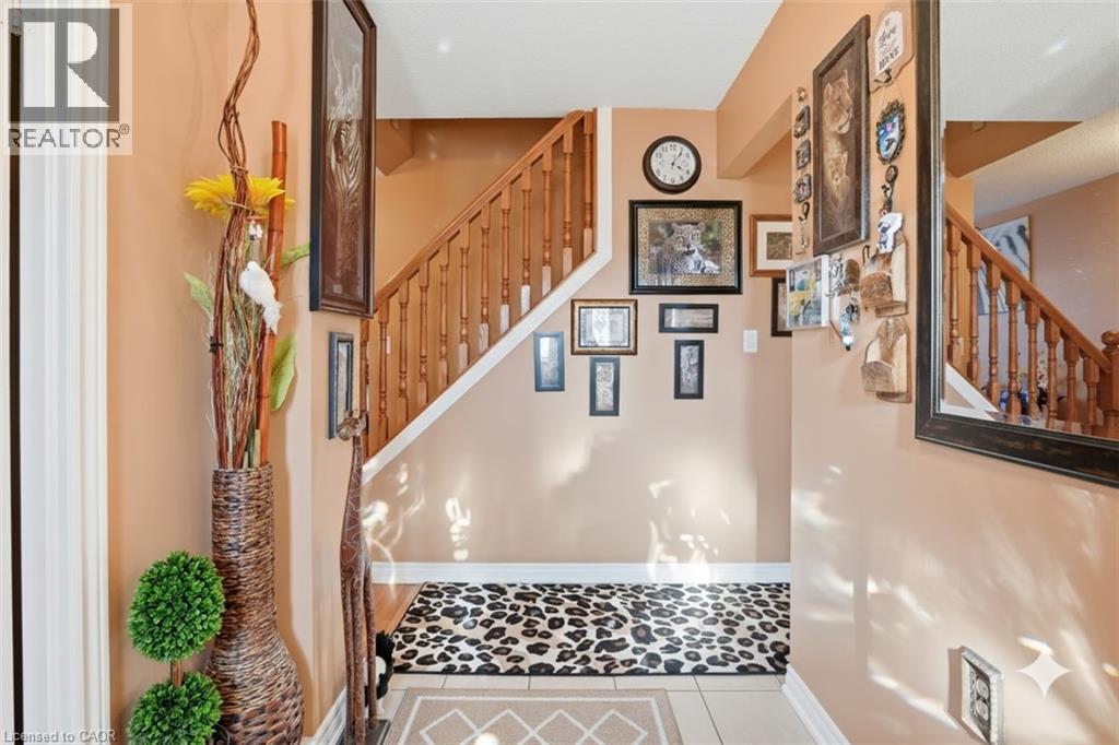 92 St. Andrews Drive, Hamilton, Ontario  L8K 6H4 - Photo 5 - 40813610