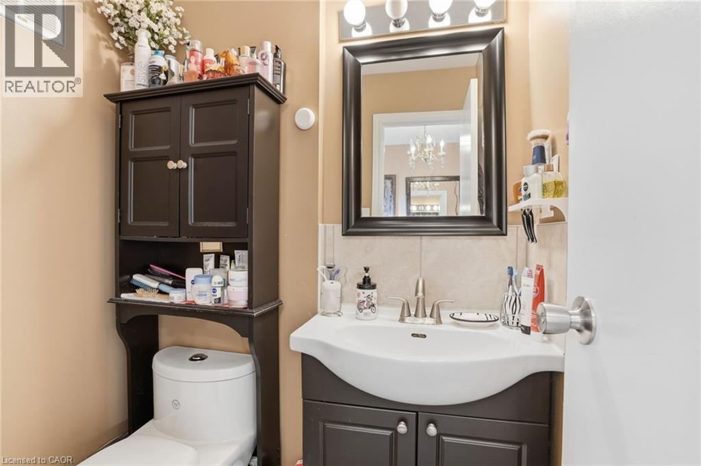 92 St. Andrews Drive, Hamilton, Ontario  L8K 6H4 - Photo 9 - 40813610