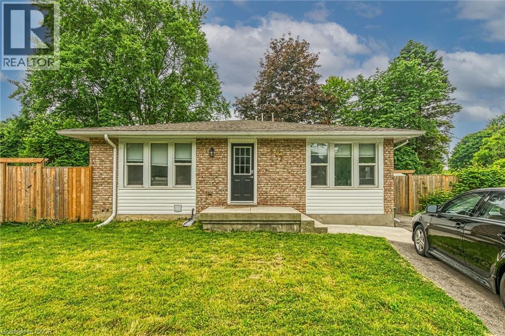 407 Castlegrove Place, London, Ontario  N6G 1L1 - Photo 2 - 40812897