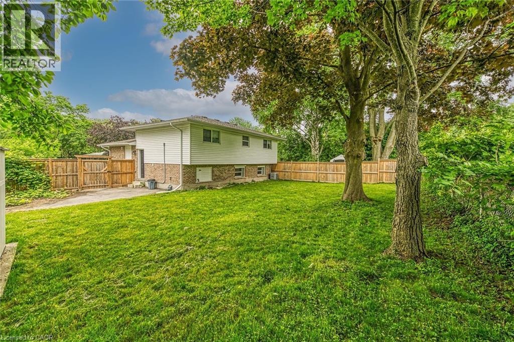 407 Castlegrove Place, London, Ontario  N6G 1L1 - Photo 31 - 40812897