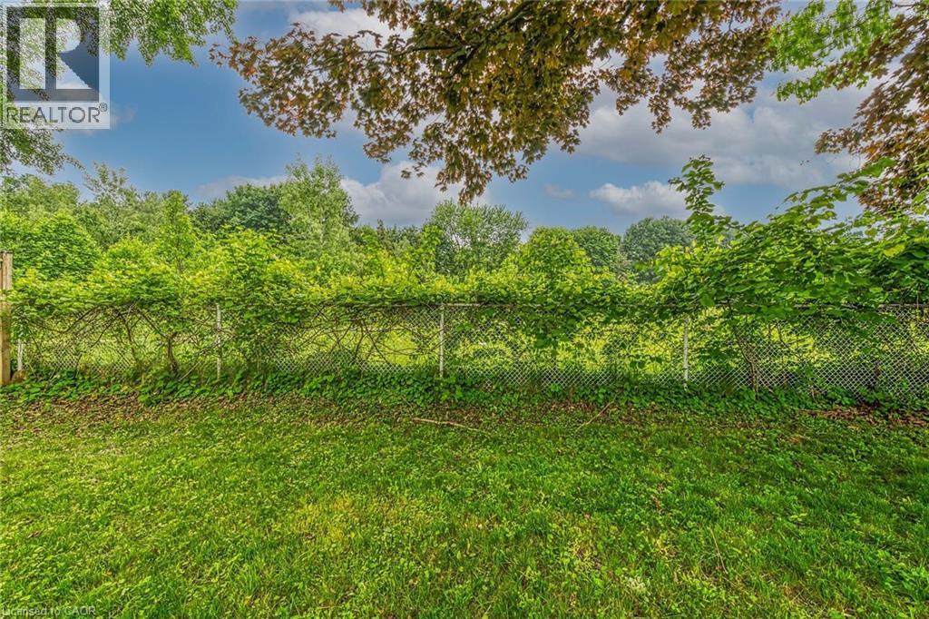 407 Castlegrove Place, London, Ontario  N6G 1L1 - Photo 34 - 40812897