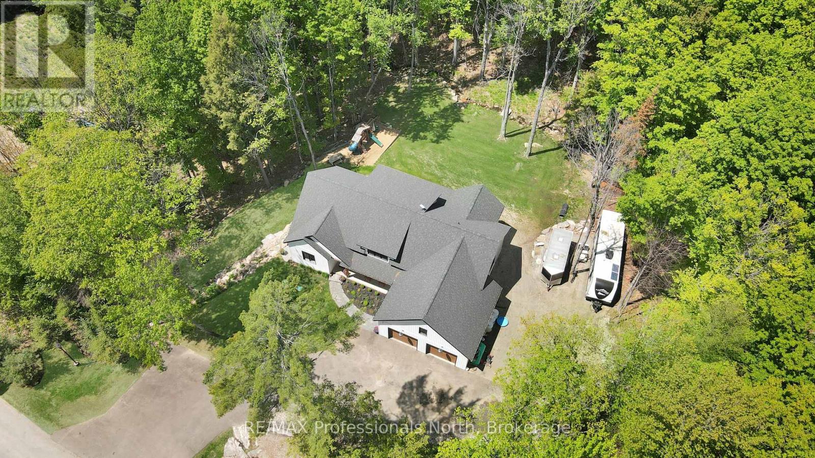 195 Lakeview Street, Dysart Et Al, Ontario  K0M 1S0 - Photo 4 - X12904196