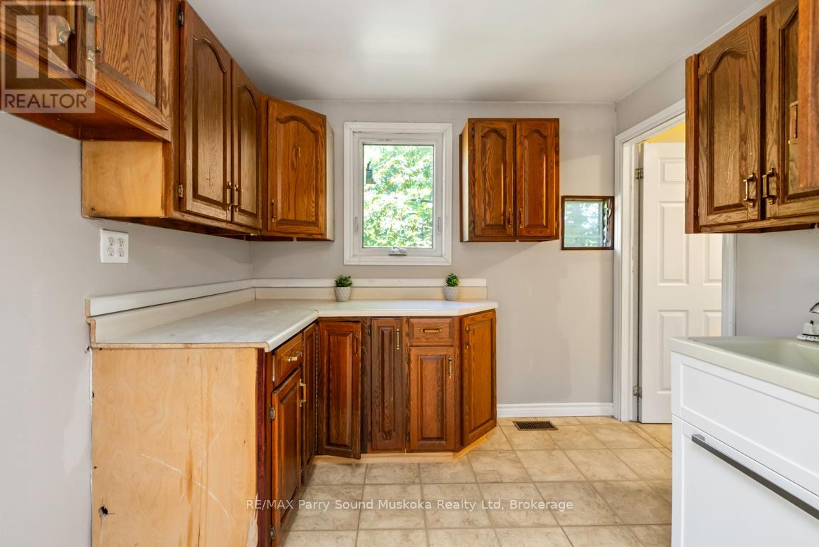 149 William Street, Parry Sound, Ontario  P2A 1W3 - Photo 24 - X12904818