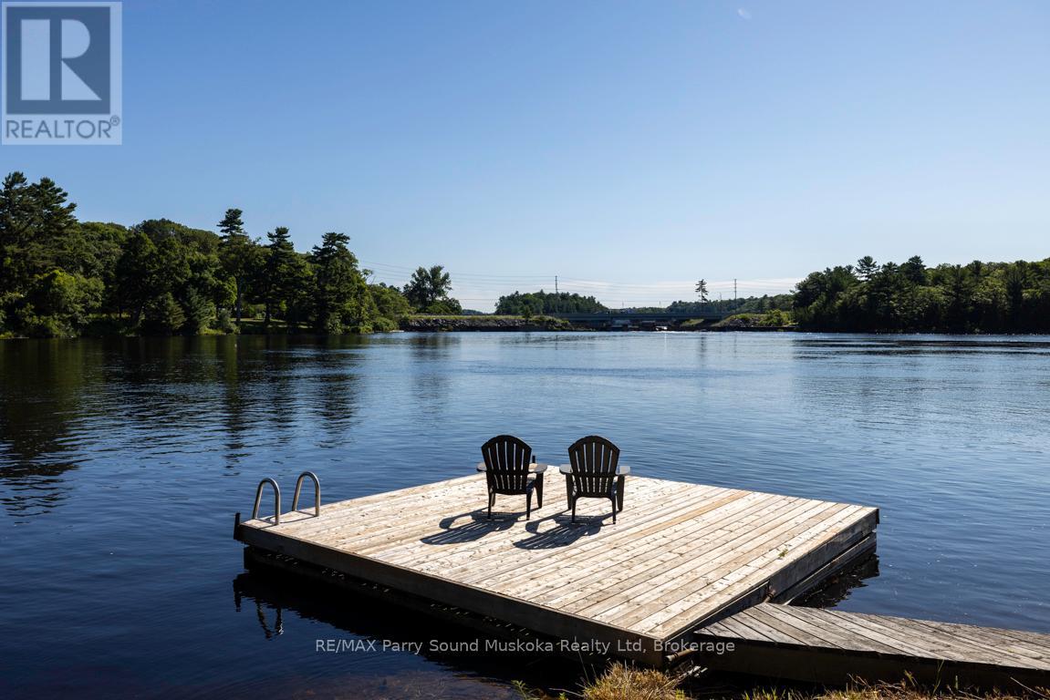 149 William Street, Parry Sound, Ontario  P2A 1W3 - Photo 4 - X12904818