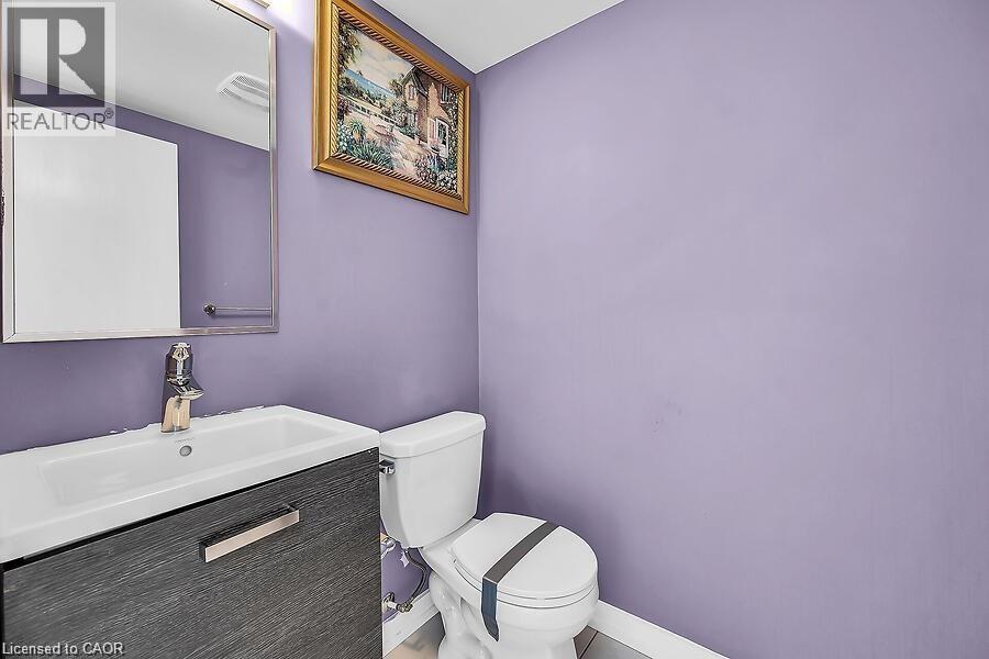 457 Queen Mary Drive, Brampton, Ontario  L7A 4L2 - Photo 7 - 40813897