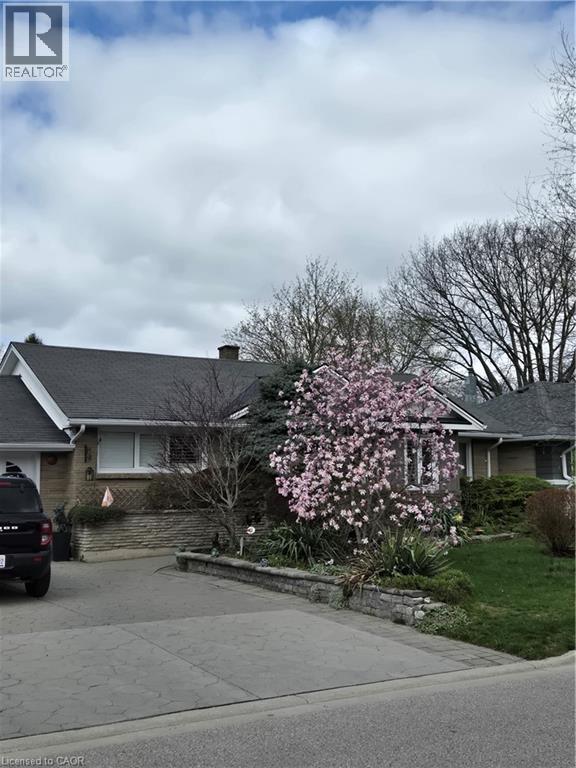 27 Hepburn Avenue, St. Thomas, Ontario  N5R 4J4 - Photo 43 - 40813578