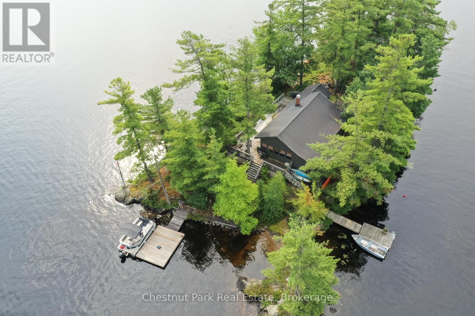 Rose Island Kahshe Lake, Gravenhurst, Ontario  P0B 1G0 - Photo 2 - X12907718