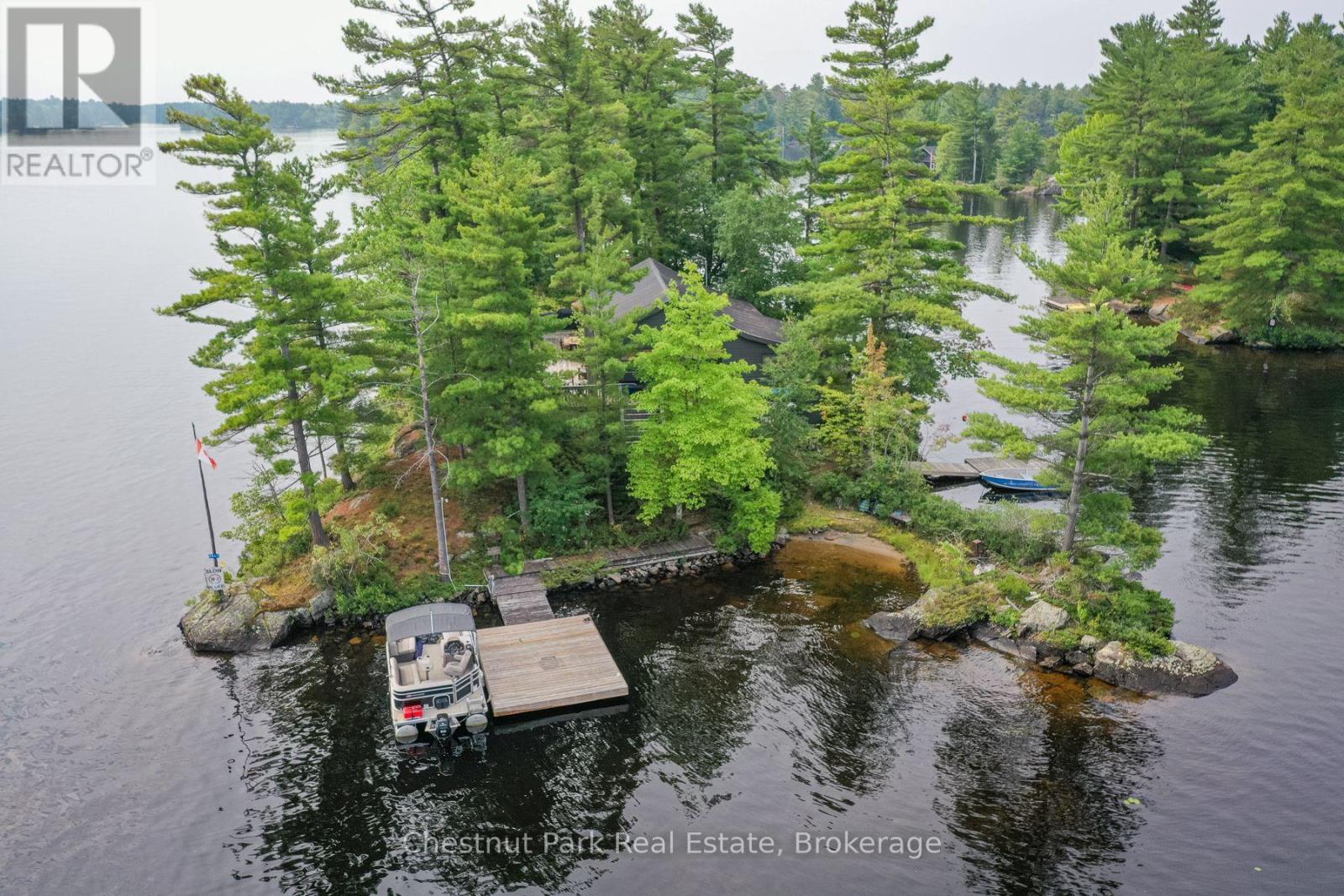 Rose Island Kahshe Lake, Gravenhurst, Ontario  P0B 1G0 - Photo 3 - X12907718