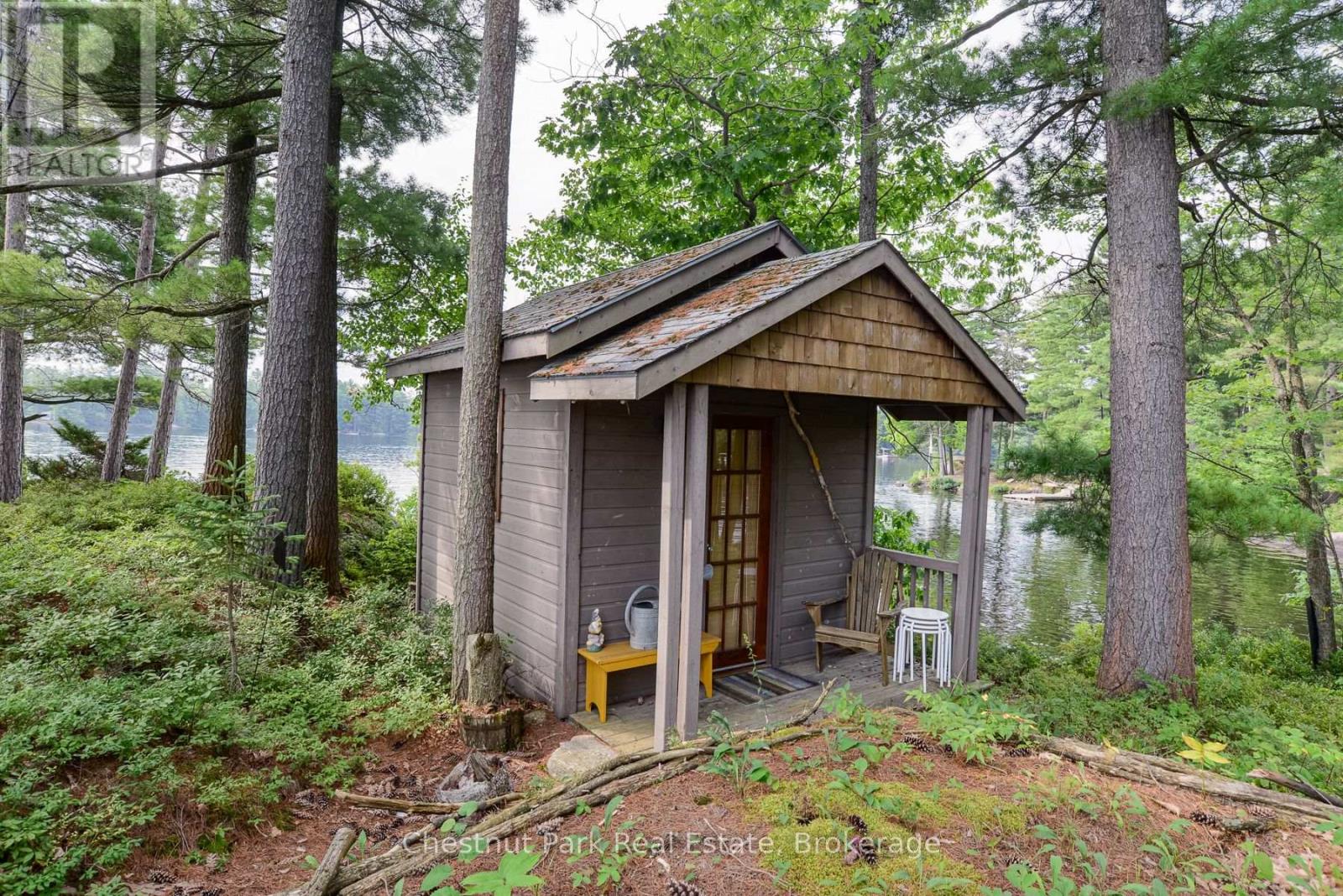 Rose Island Kahshe Lake, Gravenhurst, Ontario  P0B 1G0 - Photo 39 - X12907718