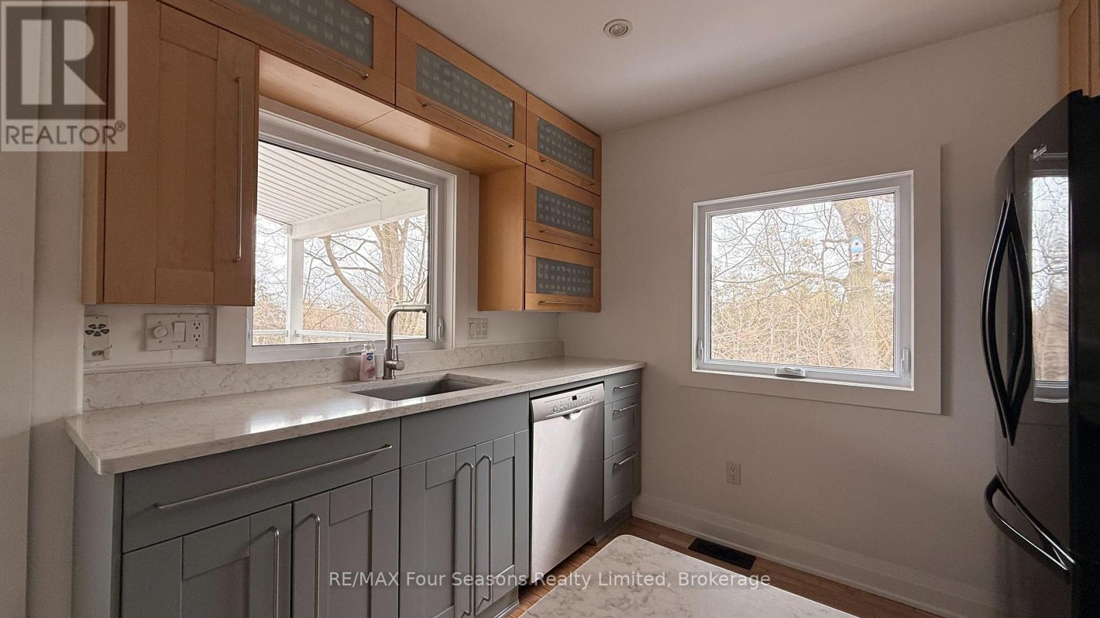 265 Mill Street, Saugeen Shores, Ontario  N0H 2C2 - Photo 11 - X12908462