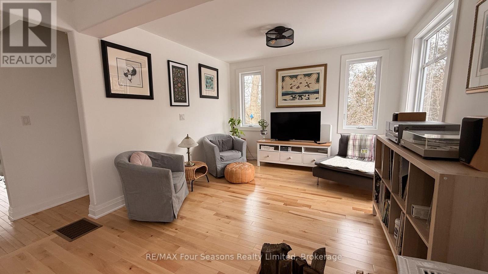 265 Mill Street, Saugeen Shores, Ontario  N0H 2C2 - Photo 18 - X12908462