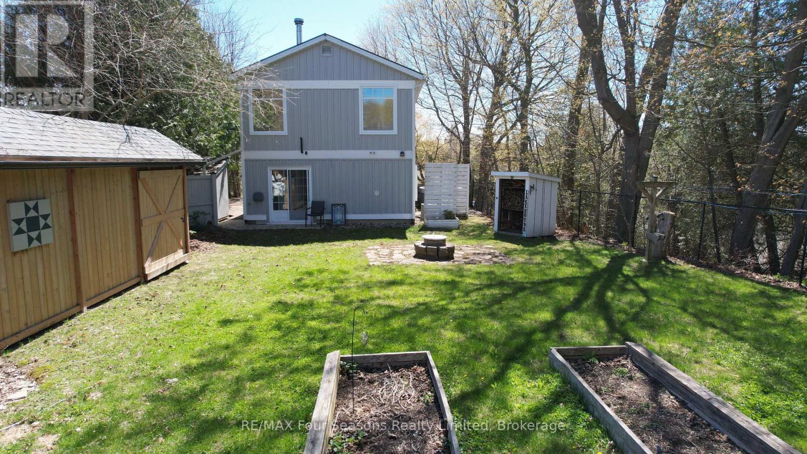 265 Mill Street, Saugeen Shores, Ontario  N0H 2C2 - Photo 5 - X12908462