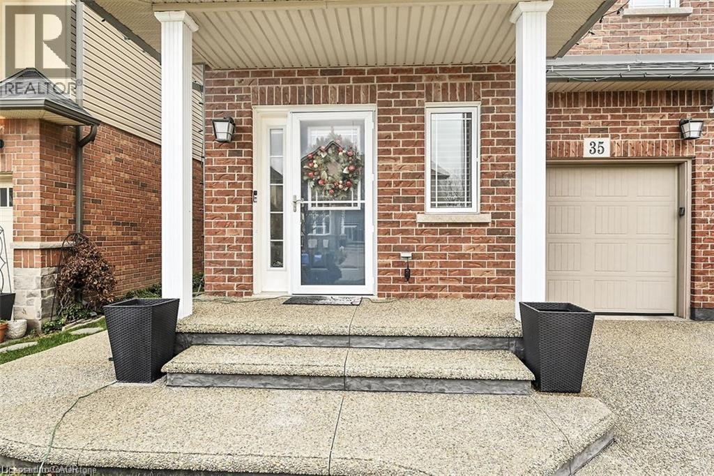 35 Willowbanks Terrace, Hamilton, Ontario  L8E 0C3 - Photo 3 - 40814335
