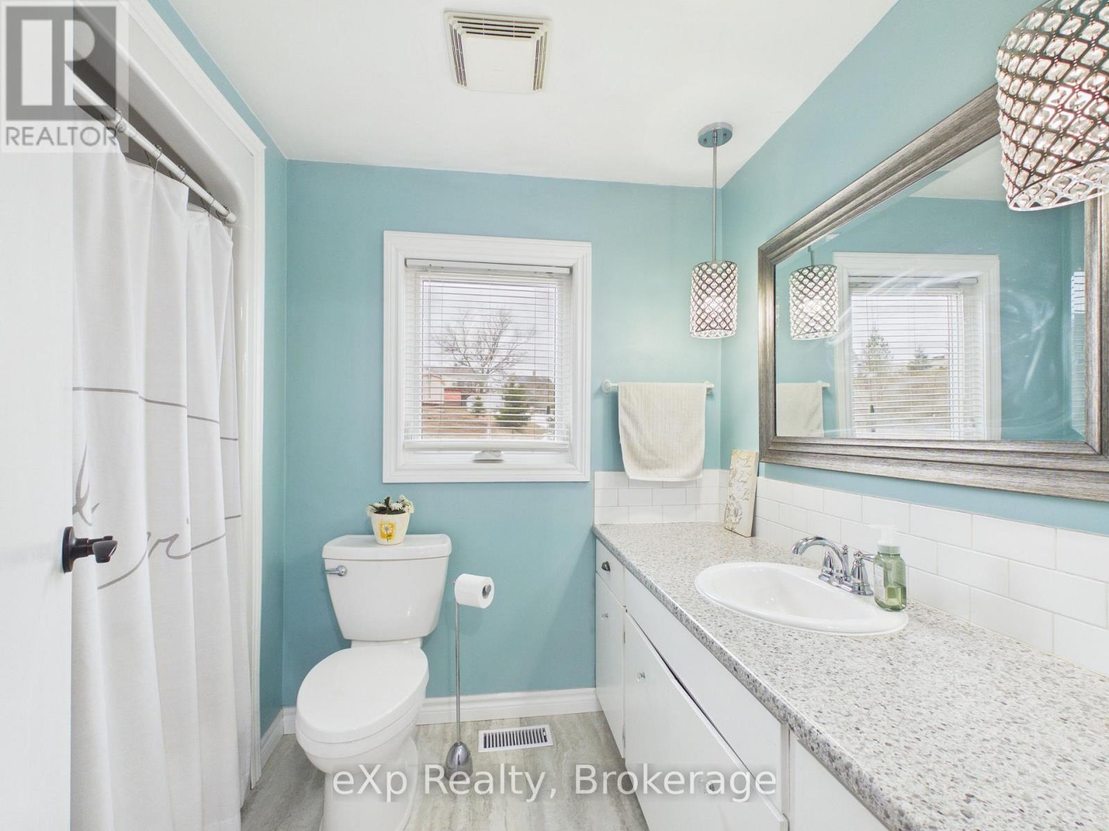 1 Centennial Drive, Brockton, Ontario  N0G 2V0 - Photo 16 - X12911280